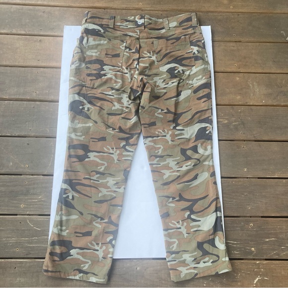 Camo Wrangler OutDoor Pants Sz 38-30. - Picture 2 of 3